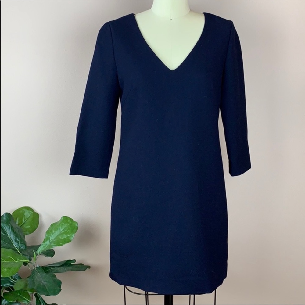 J Crew wool crepe shift dress (navy) - size 2. Excellent preworn condition